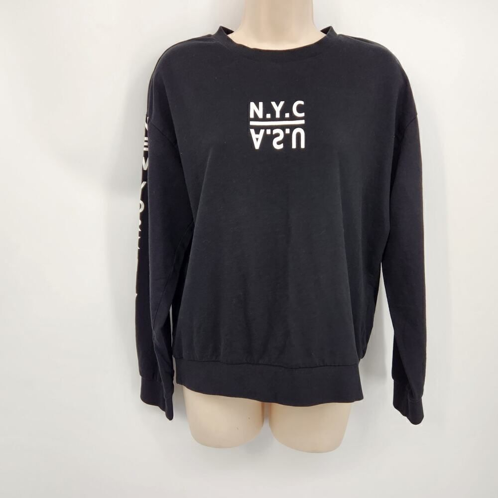 H&M Divided Long Sleeve T-Shirt Women's Size Medium Black N.Y.C. U.S.A. - Picture 2 of 7